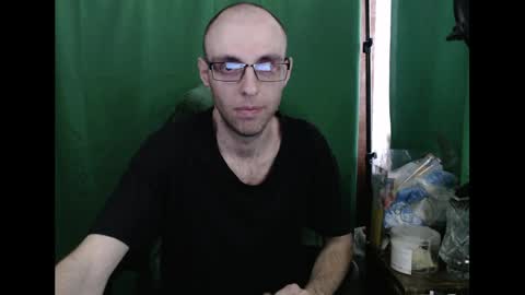 Snapshot of daniel9121 chatting on 05-20-26, 12:11 Daniel9121 online show from 05-20-26, 12:11