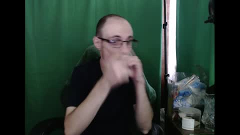 Snapshot of daniel9121 chatting on 05-29-26, 01:31 Daniel9121 online show from 05-29-26, 01:31