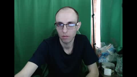 Snapshot of daniel9121 chatting on 06-02-26, 10:17 Daniel9121 online show from 06-02-26, 10:17