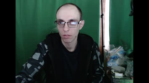 Snapshot of daniel9121 chatting on 06-06-26, 12:21 Daniel9121 online show from 06-06-26, 12:21