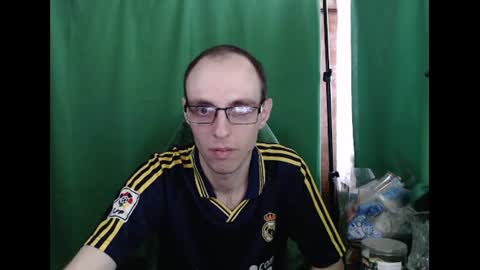 Snapshot of daniel9121 chatting on 06-22-26, 11:29 Daniel9121 online show from 06-22-26, 11:29