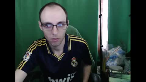 Snapshot of daniel9121 chatting on 06-26-26, 10:19 Daniel9121 online show from 06-26-26, 10:19