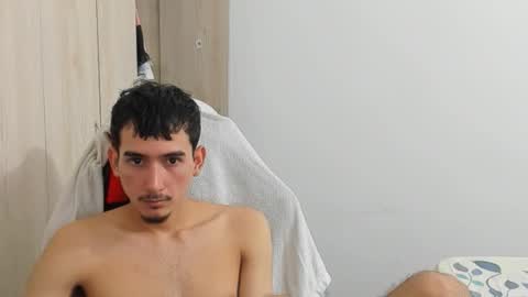 Snapshot of daniel_443 chatting on 12-23-25, 02:09 DANIEL online show from 12-23-25, 02:09