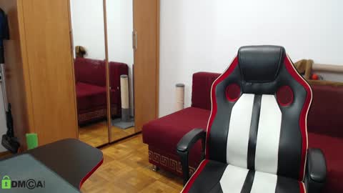 Snapshot of daniel_padalecki chatting on 12-02-24, 12:51 Daniel online show from 12-02-24, 12:51