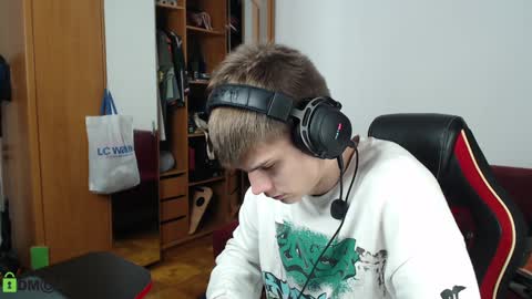 Snapshot of daniel_padalecki chatting on 12-10-24, 09:11 Daniel online show from 12-10-24, 09:11