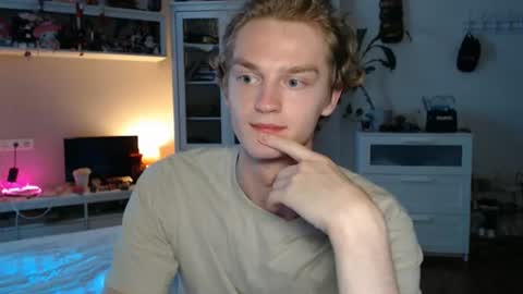 Snapshot of daniel_yumm chatting on 07-02-26, 04:07 Daniel online show from 07-02-26, 04:07