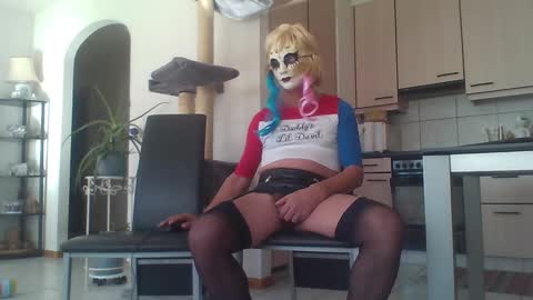 Snapshot of daniela69i chatting on 02-04-25, 12:11 newcumer online show from 02-04-25, 12:11