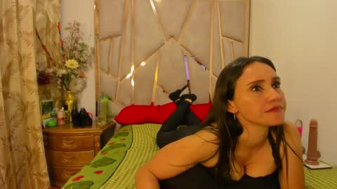 Daniela online show from 04-18-26, 07:07