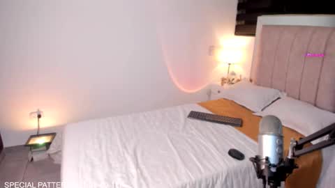 Snapshot of daniela_henaoo chatting on 03-07-26, 01:57 independent model online show from 03-07-26, 01:57