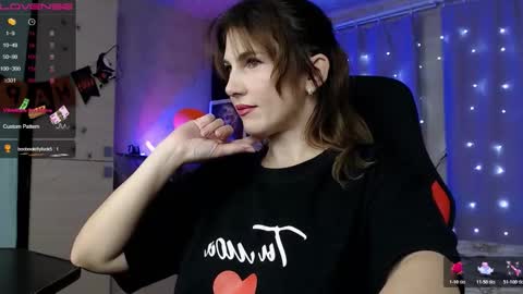 Daniela Cooper online show from 11-09-25, 02:37