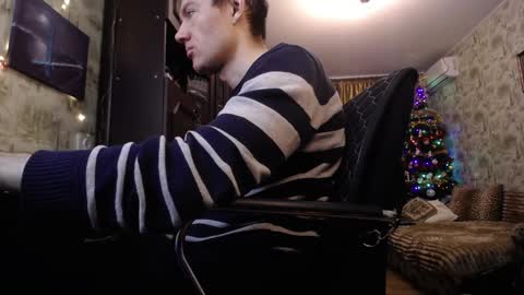 Snapshot of danielgraysoon chatting on 01-07-25, 01:46 Daniel Grayson online show from 01-07-25, 01:46