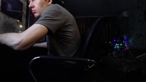 Snapshot of danielgraysoon chatting on 01-13-25, 12:56 Daniel Grayson online show from 01-13-25, 12:56