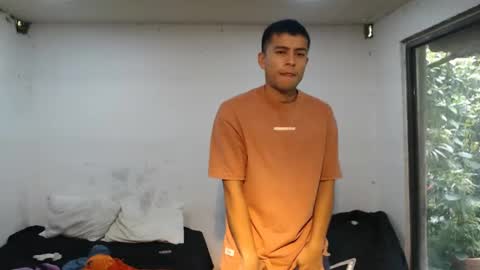 Snapshot of danielitopapii chatting on 12-31-24, 05:40 danielitopapii online show from 12-31-24, 05:40