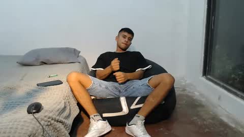 Snapshot of danielitopapii chatting on 01-31-25, 04:14 danielitopapii online show from 01-31-25, 04:14