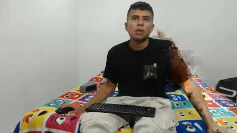 Snapshot of danielitopapii chatting on 02-11-25, 11:12 danielitopapii online show from 02-11-25, 11:12