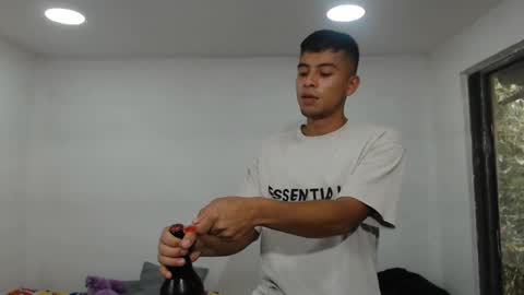 Snapshot of danielitopapii chatting on 02-12-25, 09:11 danielitopapii online show from 02-12-25, 09:11