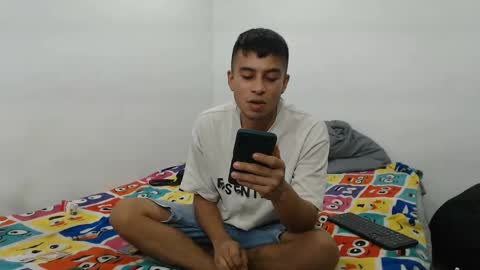 Snapshot of danielitopapii chatting on 02-13-25, 09:06 danielitopapii online show from 02-13-25, 09:06