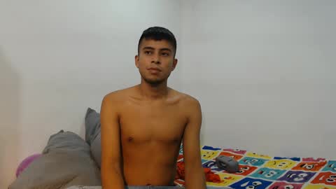 Snapshot of danielitopapii chatting on 02-14-25, 06:08 danielitopapii online show from 02-14-25, 06:08