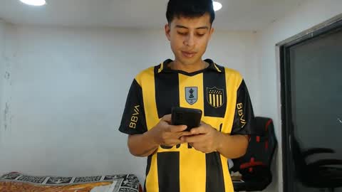 Snapshot of danielitopapii chatting on 09-24-25, 10:46 danielitopapii online show from 09-24-25, 10:46