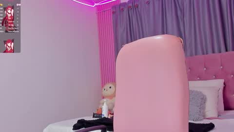 Snapshot of danielle_april chatting on 09-12-25, 07:08 Danielle online show from 09-12-25, 07:08