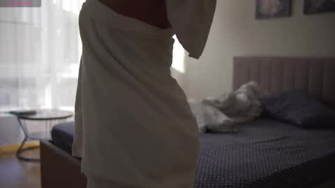 Snapshot of danielle_thomas chatting on 09-25-25, 08:18 Danielle online show from 09-25-25, 08:18