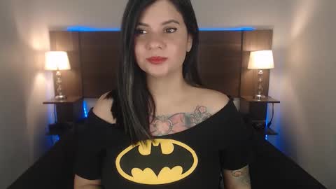 Snapshot of daniellerain chatting on 09-23-25, 02:14 daniellerain online show from 09-23-25, 02:14