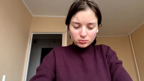 Mia online show from 11-10-25, 07:29