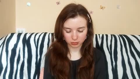 Snapshot of daniellevaulet chatting on 06-17-26, 07:33 Mia online show from 06-17-26, 07:33