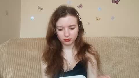 Snapshot of daniellevaulet chatting on 07-24-26, 07:28 Mia online show from 07-24-26, 07:28