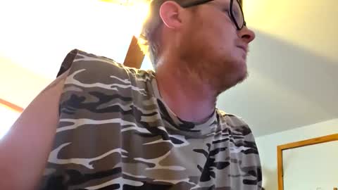 Daniel    y. online show from 04-06-26, 09:49