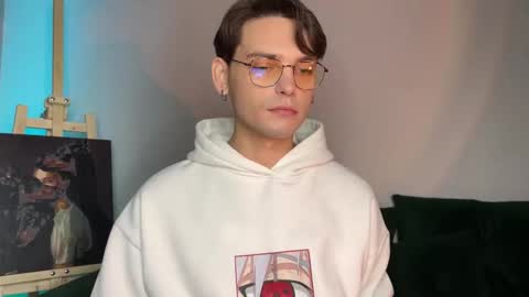 Snapshot of danieltuckerr chatting on 10-13-25, 11:16 danieltuckerr online show from 10-13-25, 11:16