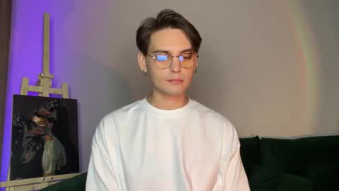 Snapshot of danieltuckerr chatting on 10-23-25, 11:24 danieltuckerr online show from 10-23-25, 11:24