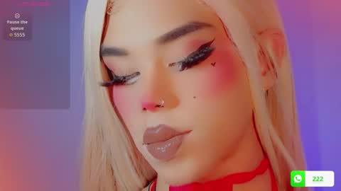 Snapshot of daniilee_ chatting on 12-13-25, 08:36 DANNI LEE online show from 12-13-25, 08:36