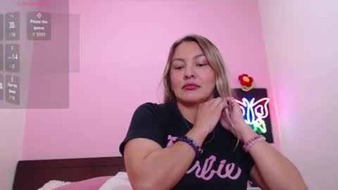 K A R O L online show from 06-29-26, 12:50
