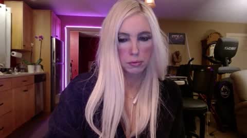 DanikaWhite69 online show from 01-02-25, 08:17