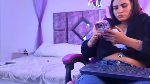 Danilu and Eva online show from 11-23-25, 07:13