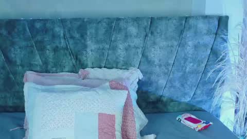 daninianderson online show from 05-04-26, 01:23