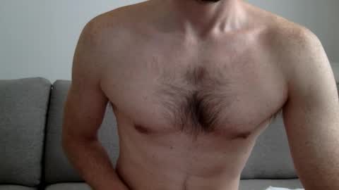 Snapshot of danishguysdicks chatting on 09-17-25, 10:50 Buzzy online show from 09-17-25, 10:50