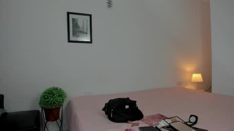 Snapshot of danka_smith chatting on 09-11-25, 10:10 danka_smith online show from 09-11-25, 10:10