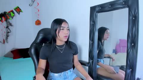 Snapshot of danka_smith chatting on 10-10-25, 05:39 danka_smith online show from 10-10-25, 05:39