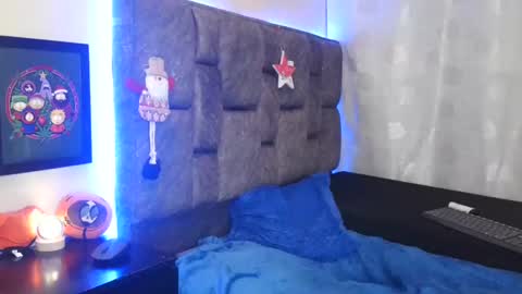 Snapshot of dann_brown chatting on 12-31-24, 06:27 Dann Brown online show from 12-31-24, 06:27