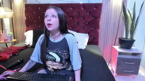 Danna  online show from 04-29-26, 12:20