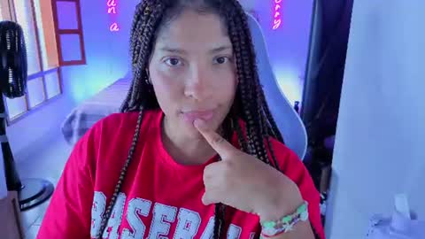 Snapshot of danna_berry chatting on 08-04-26, 06:10 DannaBerry online show from 08-04-26, 06:10