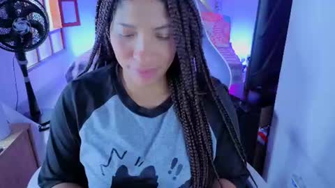 Snapshot of danna_berry chatting on 08-05-26, 04:21 DannaBerry online show from 08-05-26, 04:21