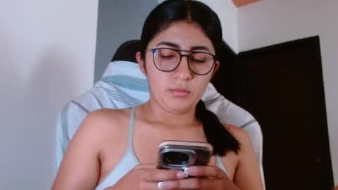 Snapshot of danna_peterson chatting on 02-17-25, 08:47 Danna online show from 02-17-25, 08:47