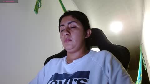 Snapshot of danna_peterson chatting on 10-25-25, 10:59 Danna online show from 10-25-25, 10:59