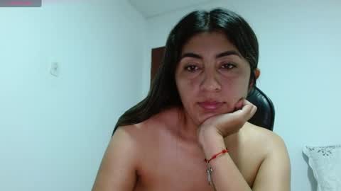 Danna online show from 06-19-26, 12:48