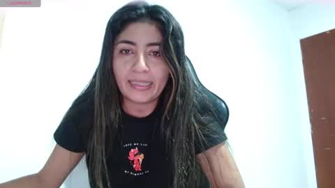 Danna online show from 06-28-26, 08:37