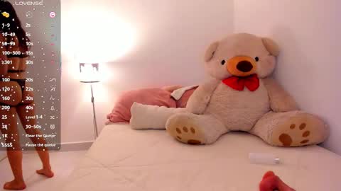 Danna Rhodes online show from 09-09-25, 02:33