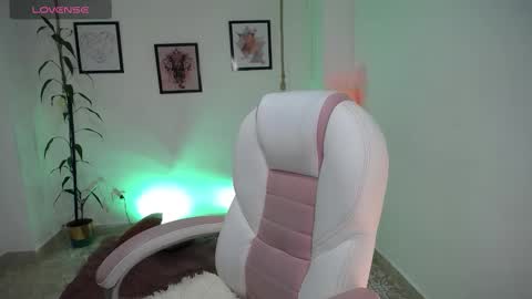 Danna online show from 03-21-26, 10:35